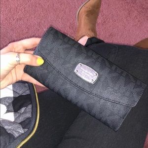 Michael Kors wallet